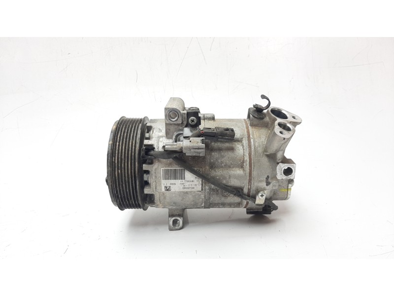 Recambio de compresor aire acondicionado para renault captur 0.9 energy referencia OEM IAM 926000734R 320015 CAF530017HQ