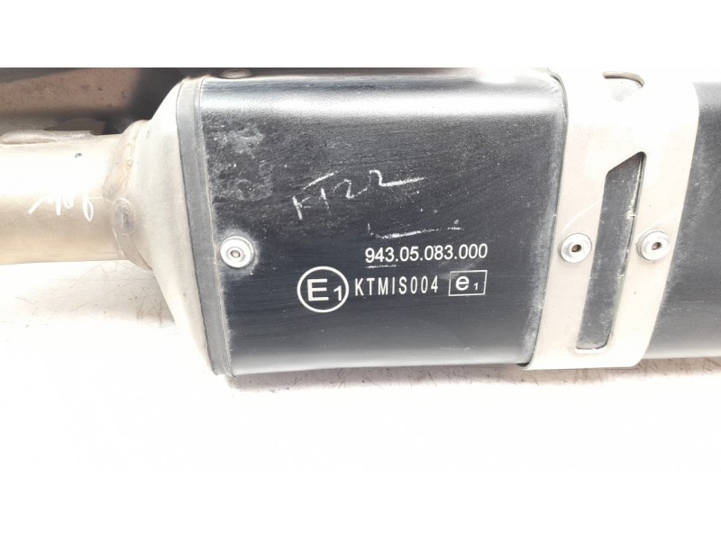 Recambio de silenciador trasero para ktm 390 duke 390 duke referencia OEM IAM 94305083000  