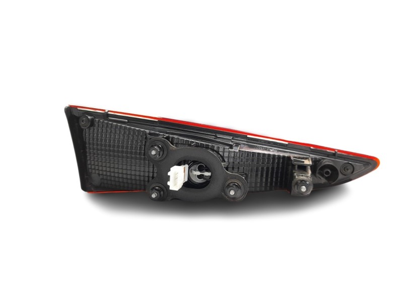 Recambio de piloto trasero derecho interior para hyundai kona 1.0 tgdi cat referencia OEM IAM 92404J9000  