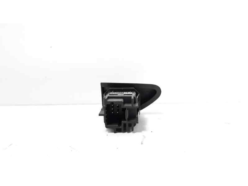 Recambio de warning para renault captur zen referencia OEM IAM 252907372R  