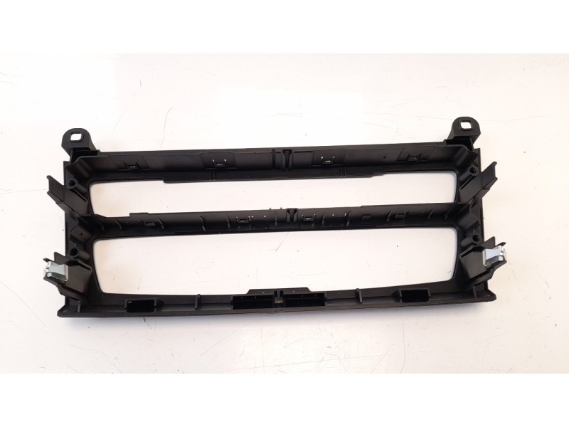 Recambio de moldura para bmw serie 1 lim. (f20) 116d referencia OEM IAM 17313810  