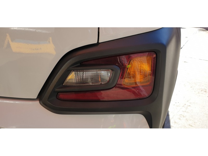 Recambio de piloto trasero derecho paragolpes para hyundai kona 1.0 tgdi cat referencia OEM IAM 92406J9000  