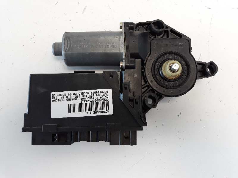 Recambio de motor elevalunas trasero derecho para audi a4 berlina (8e) 2.5 tdi (120kw) referencia OEM IAM 8E0959802A 5WK47011CBF