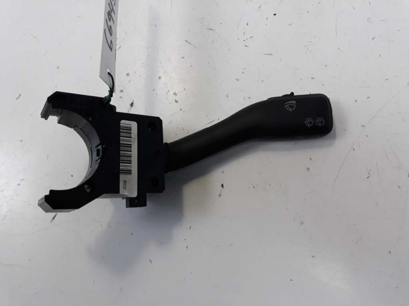 Recambio de mando limpia para volkswagen golf iv berlina (1j1) conceptline referencia OEM IAM 4B0953503F  