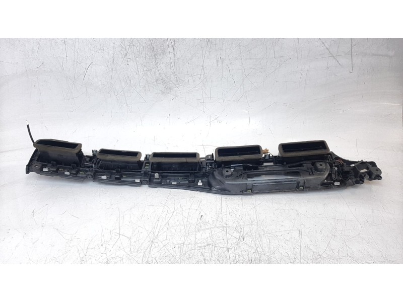 Recambio de aireador central para audi a4 avant (8w5) básico referencia OEM IAM 8W1820902E  
