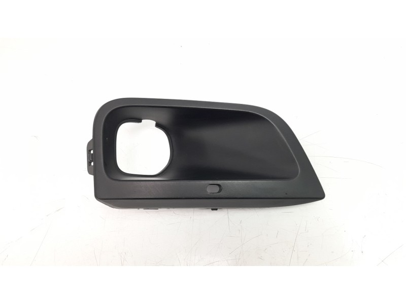 Recambio de rejilla paragolpes derecha para peugeot partner kombi 1.6 referencia OEM IAM 9816770680  