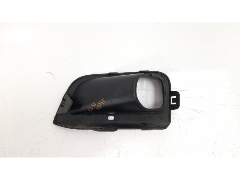 Recambio de rejilla paragolpes derecha para peugeot partner kombi 1.6 referencia OEM IAM 9816770680  
