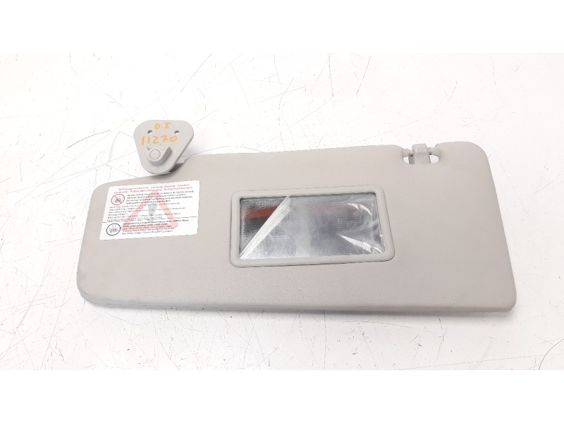 Recambio de parasol izquierdo para aixam uv/51/af0a s9 referencia OEM IAM 731BF129A  