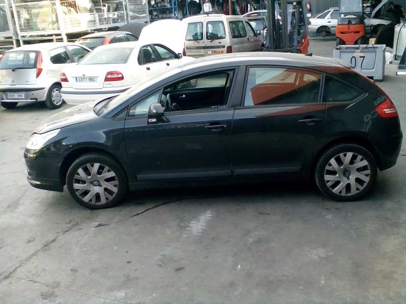 citroen c4 berlina del año 2005