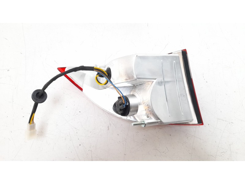 Recambio de piloto trasero derecho para aixam uv/51/af0a s9 referencia OEM IAM 801BF009  
