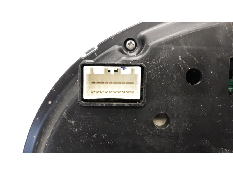 Recambio de cuadro instrumentos para ssangyong rexton w 2.0 td cat referencia OEM IAM 8022008P41  