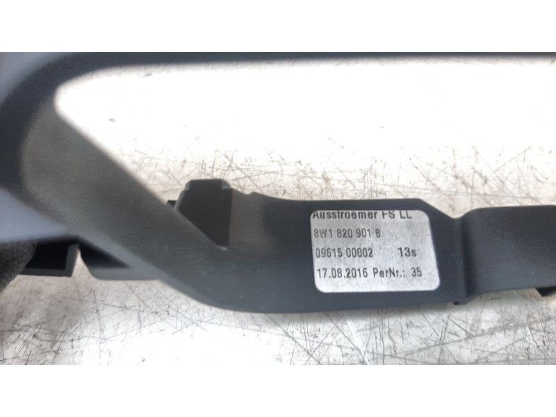 Recambio de moldura para audi a4 avant (8w5) básico referencia OEM IAM 8W1820901B  