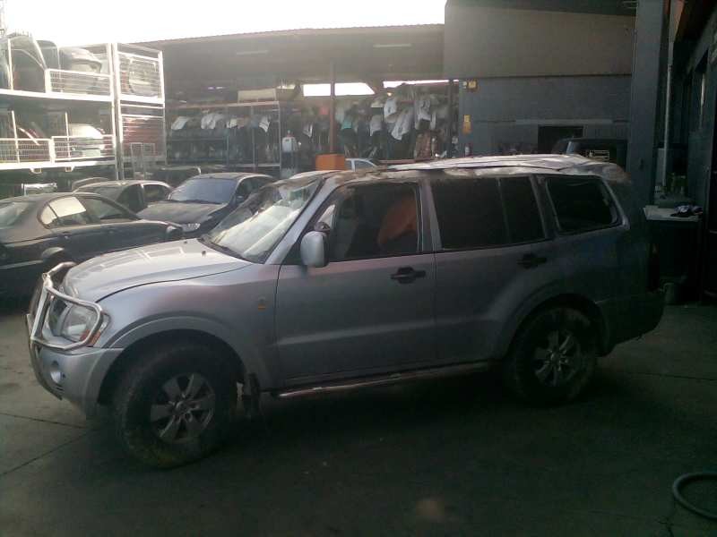 mitsubishi montero (v60/v70) del año 2005