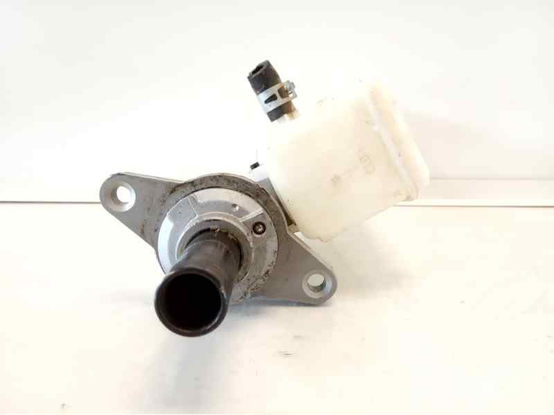 Recambio de bomba freno para toyota hilux (kun) double cab 4x4 referencia OEM IAM 4720109210  