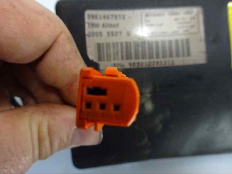 Recambio de airbag delantero derecho para bmw serie 3 compacto (e36) 316i sport edition referencia OEM IAM 98B0122B1211  
