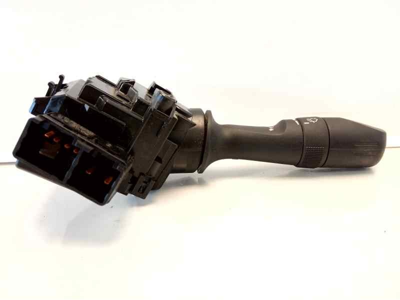 Recambio de mando limpia para toyota hilux (kun) double cab 4x4 referencia OEM IAM 0626017F816  