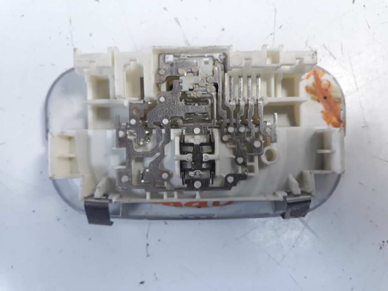 Recambio de luz interior para peugeot 308 sw urban referencia OEM IAM 9652262180  