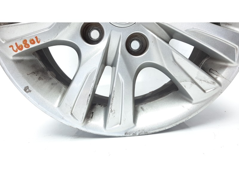 Recambio de llanta para ssangyong rexton w 2.0 td cat referencia OEM IAM 4173008H00 16PULGADAS 