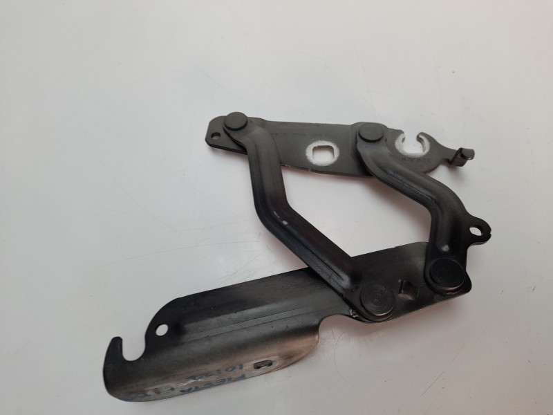 Recambio de retenedor puerta para ford fiesta (ccn) trend referencia OEM IAM 8A6116800  