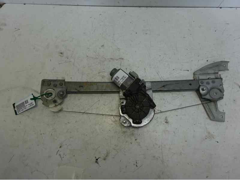 Recambio de elevalunas delantero izquierdo para peugeot 107 urban referencia OEM IAM 9221T8 PT45AL 111213