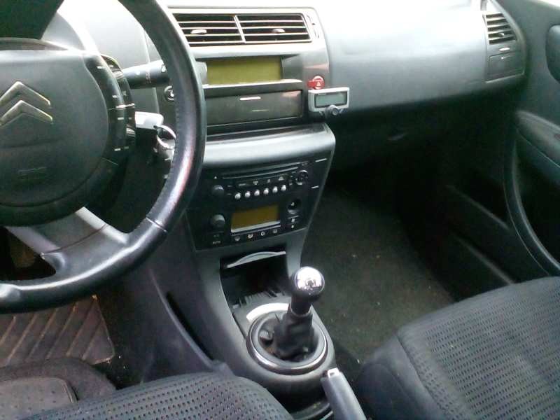 citroen c4 berlina del año 2005