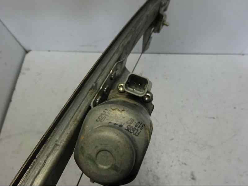 Recambio de elevalunas delantero izquierdo para peugeot 107 urban referencia OEM IAM 9221T8 PT45AL 111213