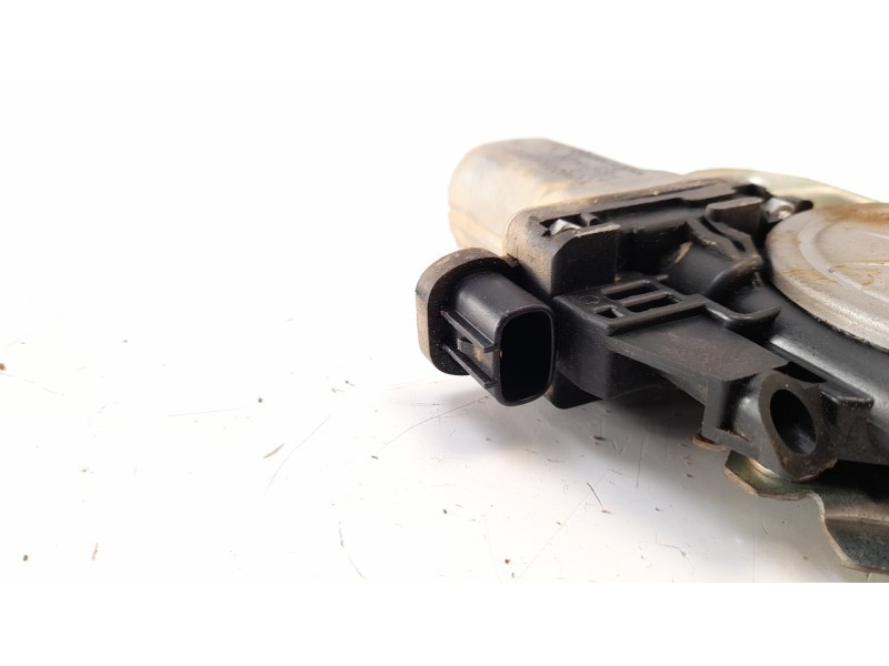 Recambio de elevalunas trasero izquierdo para toyota hilux (kun) 2.5 turbodiesel referencia OEM IAM 698400K041  