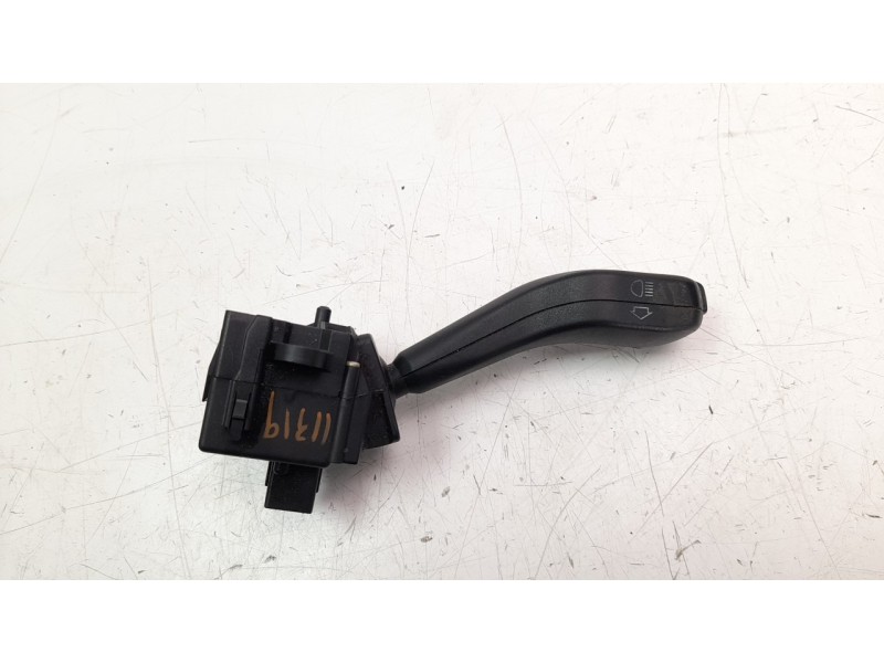 Recambio de mando intermitentes para bmw serie 3 berlina (e46) referencia OEM IAM 8363668  