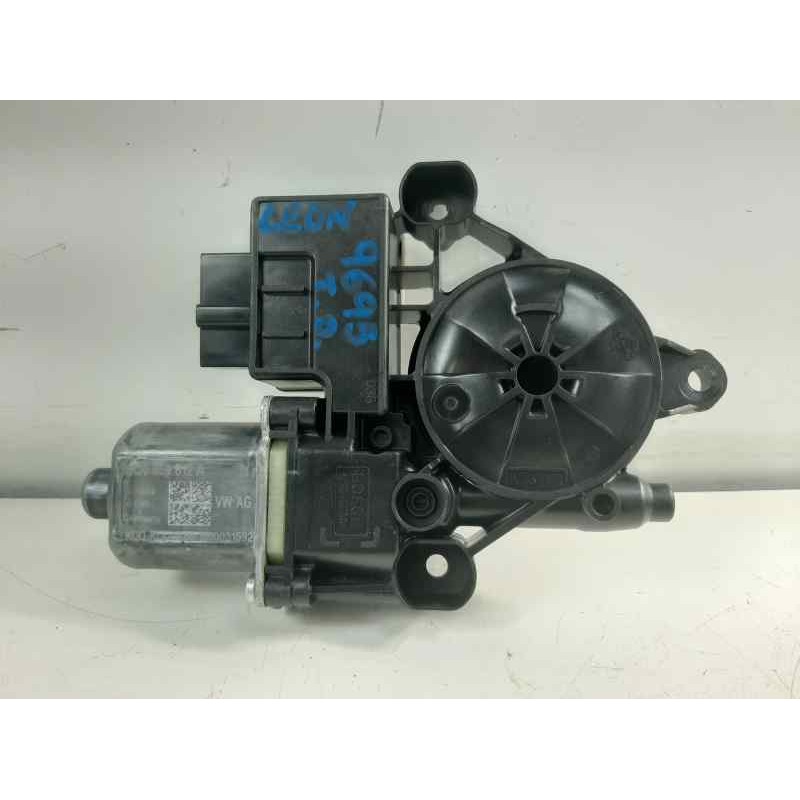 Recambio de motor elevalunas trasero derecho para seat leon (5f1) reference plus ecomotive referencia OEM IAM E850202016 0130822