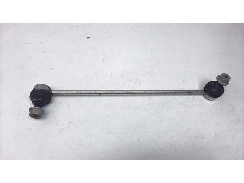 Recambio de bieleta estabilizadora delantera izquierda para volkswagen golf vii lim. (bq1) 1.6 tdi referencia OEM IAM 5Q0411315A