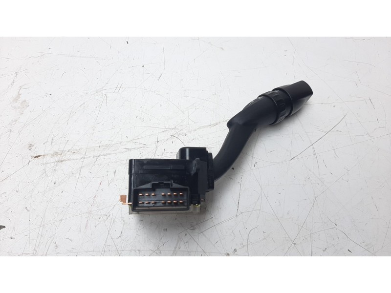 Recambio de mando limpia para ssangyong rexton w 2.0 td cat referencia OEM IAM 8591008120  
