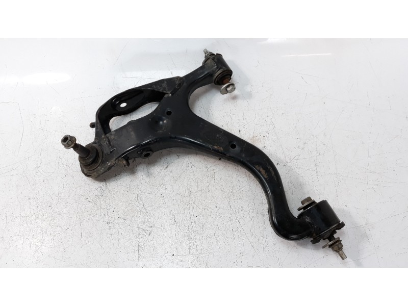Recambio de brazo suspension inferior delantero derecho para land rover range rover sport 3.0 td v6 cat referencia OEM IAM LR029
