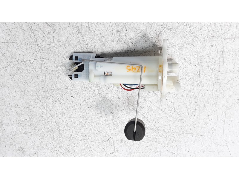 Recambio de bomba combustible para ktm 390 duke referencia OEM IAM 93307088000  