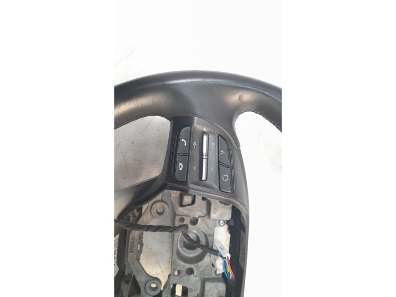 Recambio de volante para hyundai kona 1.0 tgdi cat referencia OEM IAM 56110J9790MGE  