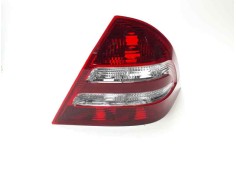 Recambio de piloto trasero derecho para mercedes-benz clase c (w203) berlina referencia OEM IAM 2038200264 103F13131780 ME028415