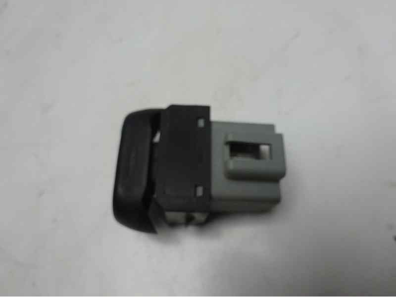 Recambio de mando elevalunas trasero izquierdo para chrysler pt cruiser (pt) 2.0 classic referencia OEM IAM 04671862AA  