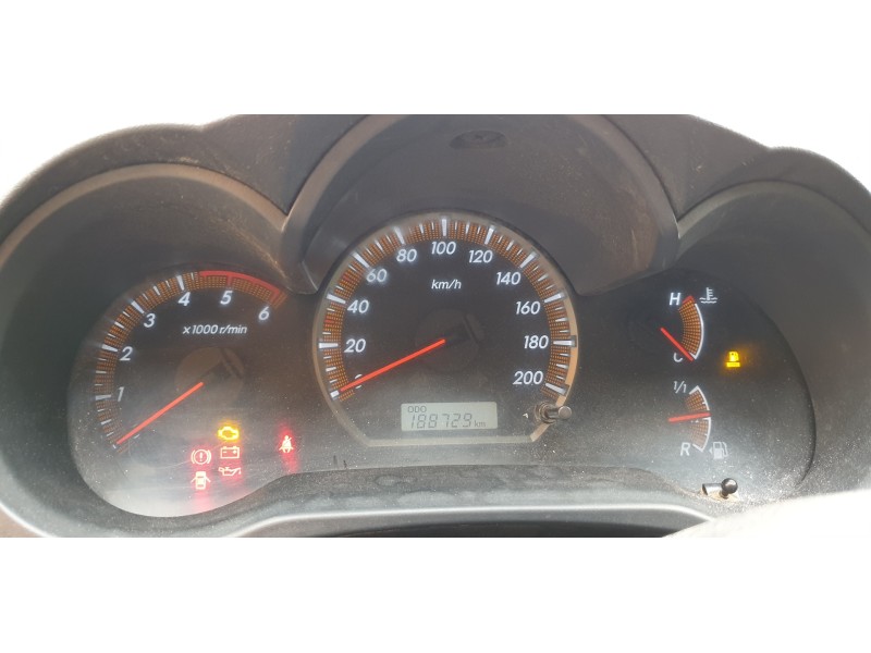 toyota hilux (kun) del año 2015