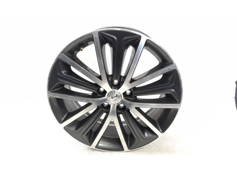 Recambio de llanta para hyundai tucson kosmo 4wd referencia OEM IAM 52910D7410PAC  