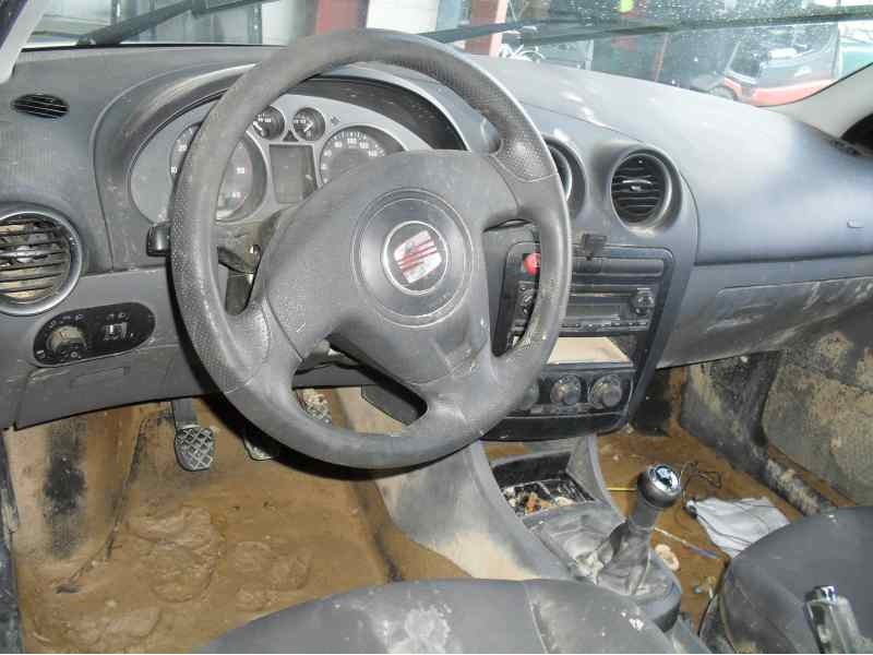 seat ibiza (6l1) del año 2008