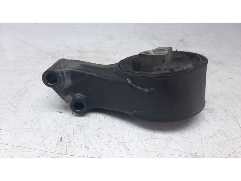 Recambio de soporte motor para opel insignia berlina 2.0 16v cdti referencia OEM IAM 13228303  