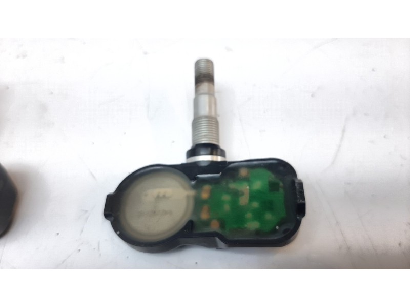 Recambio de sensor para toyota rav4 referencia OEM IAM PMVC210  