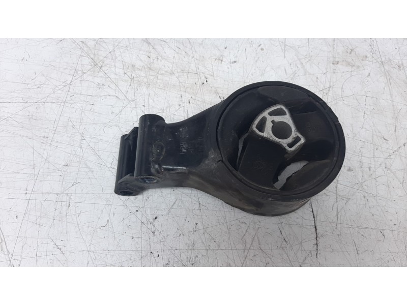 Recambio de soporte motor para opel insignia berlina 2.0 16v cdti referencia OEM IAM 13228303  