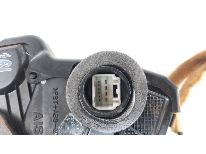 Recambio de cerradura puerta delantera izquierda para toyota corolla verso (r1) 2.0 d-4d luna referencia OEM IAM 6904002152  