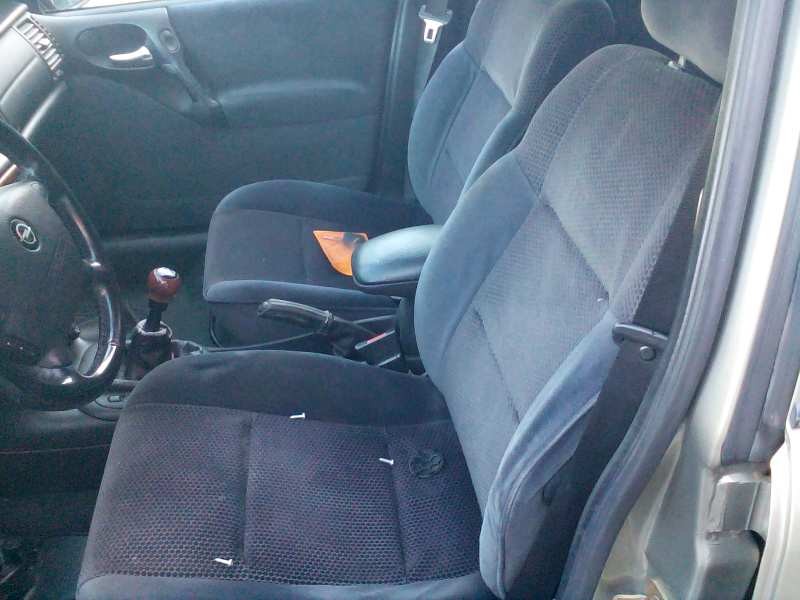 opel vectra b berlina del año 1999