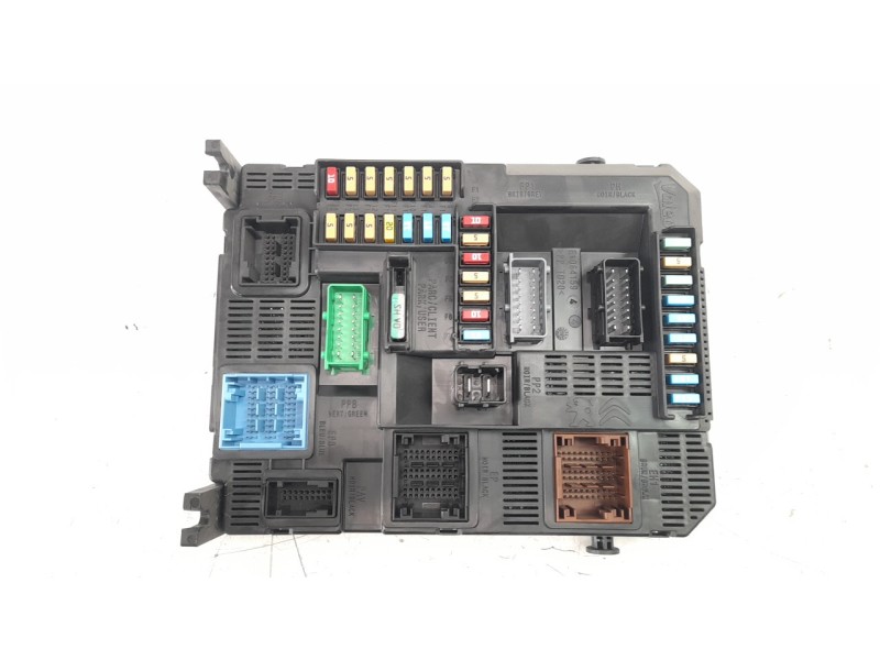 Recambio de caja reles / fusibles para citroen c-elysée 1.6 blue-hdi fap referencia OEM IAM 9819849680  