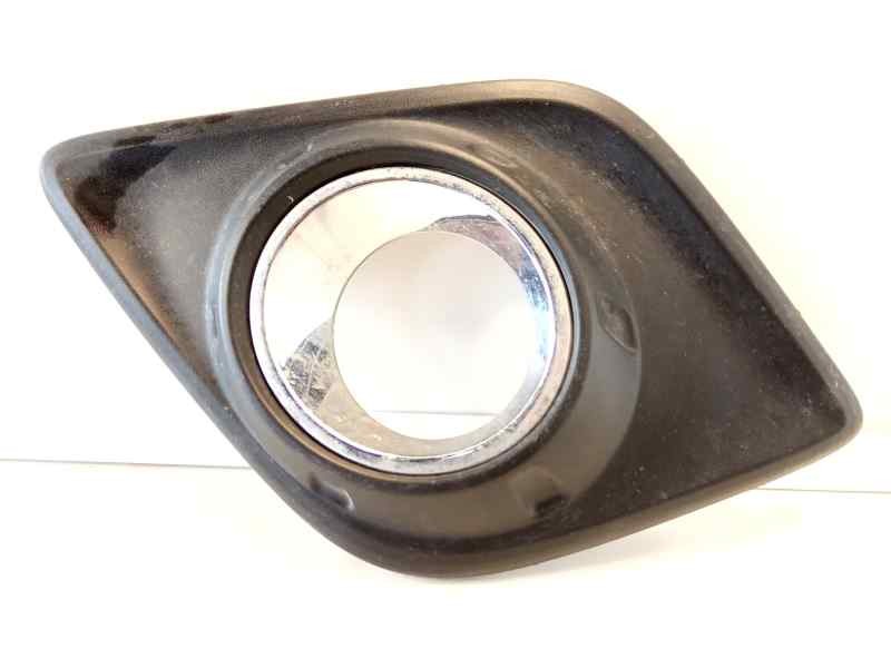 Recambio de rejilla paragolpes derecha para toyota hilux (kun) double cab 4x4 referencia OEM IAM 520300K010  