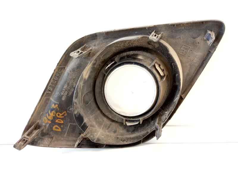 Recambio de rejilla paragolpes derecha para toyota hilux (kun) double cab 4x4 referencia OEM IAM 520300K010  