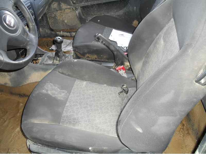 seat ibiza (6l1) del año 2008