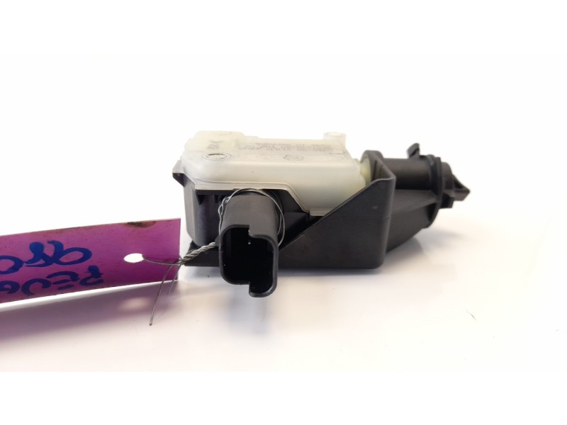 Recambio de tapa exterior combustible para peugeot 508 active referencia OEM IAM 9651690280  