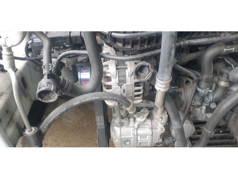 Recambio de alternador para volkswagen golf vii lim. (bq1) business referencia OEM IAM 04E903015A ALF870501 